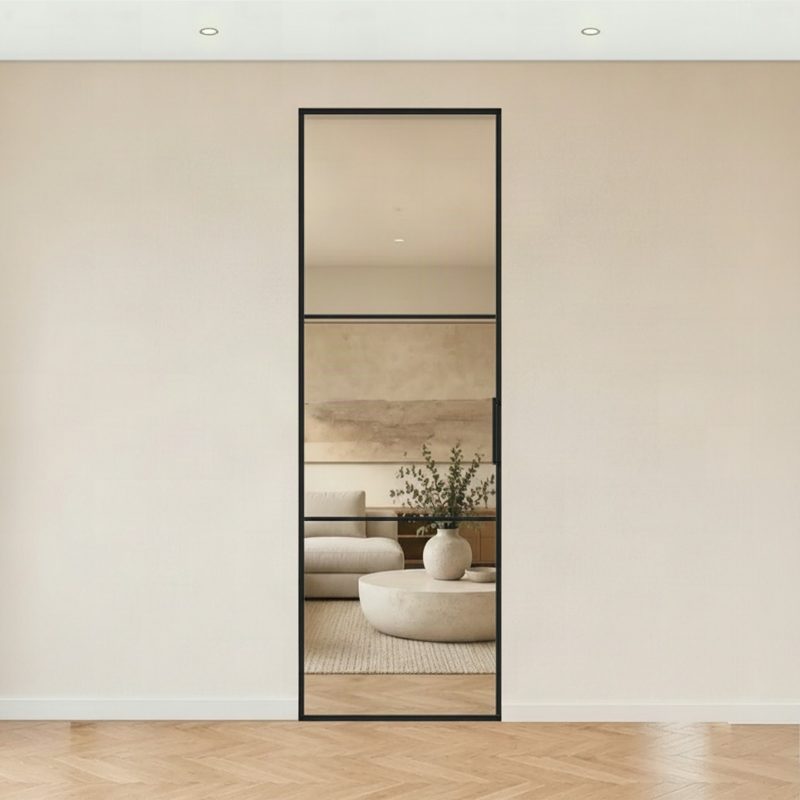 В пенал · Одна створка в пенал · LOFT 2 · Чёрный · М1 прозрачное — перегородка Invisible Doors